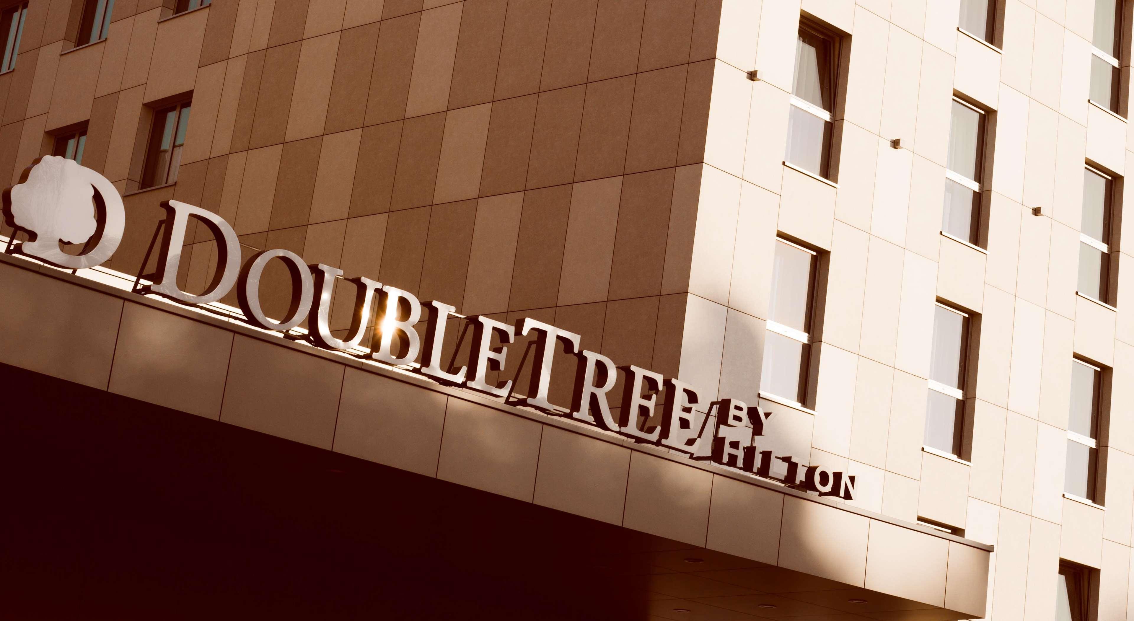 DoubleTree by Hilton Krakow Hotel&Convention Center Buitenkant foto