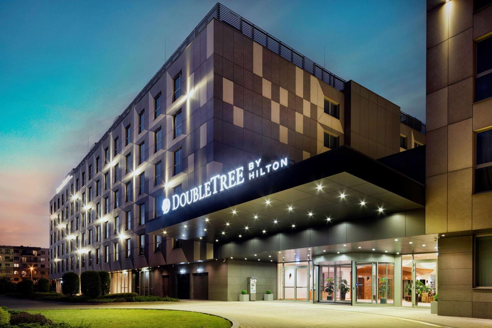 DoubleTree by Hilton Krakow Hotel&Convention Center Buitenkant foto